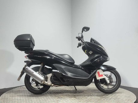 Honda PCX 2011 40K GOOD RUNNING PROJECT BIKE SCOOTER 125CC LEARNER