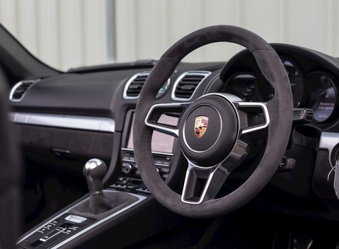 Porsche Boxster Spyder 13