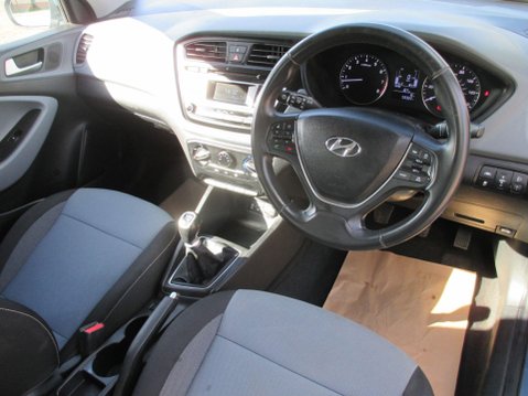 Hyundai i20 1.2 SE Euro 6 5dr 11