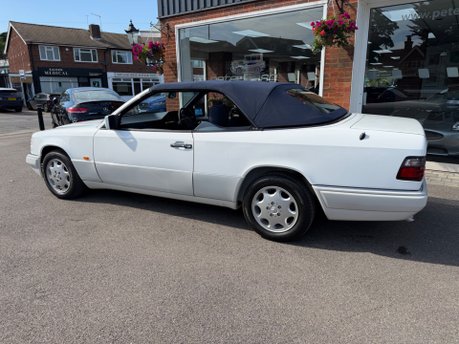 Mercedes-Benz E Class 3.2 E320 Cabriolet 2dr Petrol Automatic (217 bhp) 38