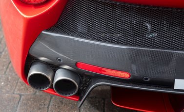 Ferrari LaFerrari 29