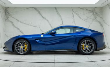 Ferrari F12 Berlinetta 5