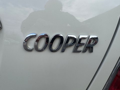 Mini Hatch COOPER 19
