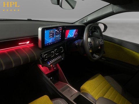 Renault 5 urban range 40kWh iconic five Hatchback 5dr Electric Auto (120 ps) Air Con 14