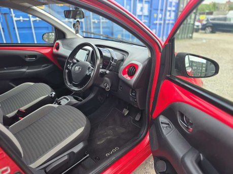 Toyota Aygo 1.0 VVT-i x-trend Funroof 5dr Petrol x-shift Euro 6 (71 ps) 30