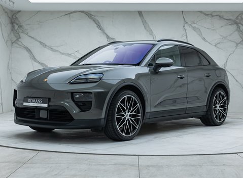 Porsche Macan 4 Electric 1