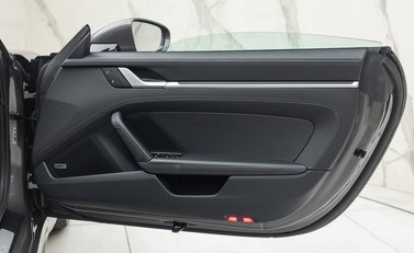 Porsche 911 Targa 4 (992) 38