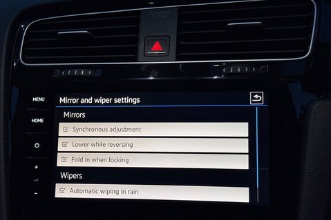 Volkswagen Golf R TSI DSG -DEMO +1 OWNER -AKRAPOVIC-EVERY EXTRA -PAN ROOF-PRO NAV-PRETORIAS 50