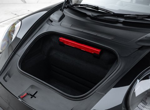 Porsche 911 Targa (992) 50 Years Porsche Design Edition 43