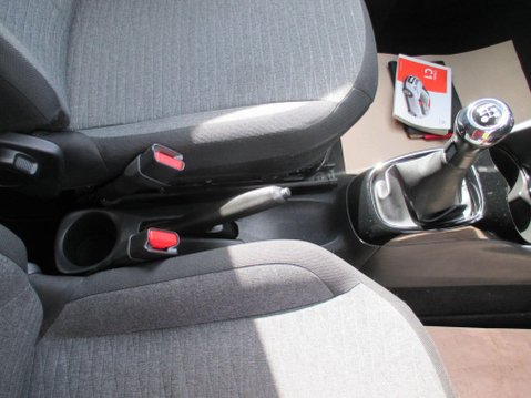 Citroen C1 1.2 PureTech Flair Euro 6 3dr 31