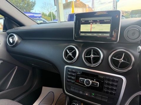 Mercedes-Benz A Class 1.5 A180 CDI SE 7G-DCT Euro 5 (s/s) 5dr 27