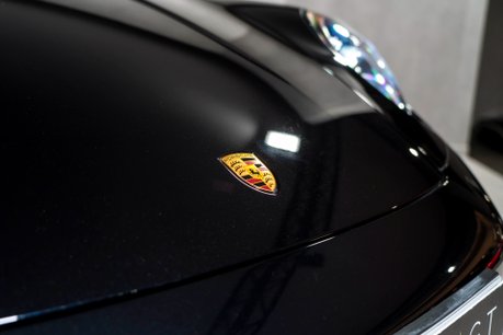 Porsche 911 TURBO S PDK. SPORTS CHRONO. HEATED & VENTILATED SEATS. PCCBS. SPORT EXHAUST 45