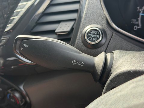 Ford Ecosport TITANIUM TDCI 15
