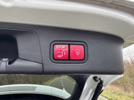 Mercedes-Benz GLA Class GLA 250e Exclusive Edition Premium Petrol Hybrid Auto PARKTRONIC/NAV/VAT Q 30