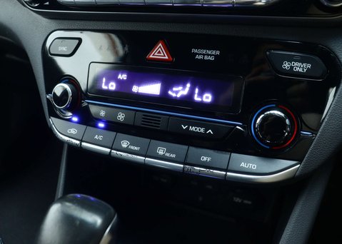 Hyundai IONIQ 1.6 h-GDi GPF Premium SE Hatchback 5dr Petrol Hybrid DCT Euro 6 (s/s) (141 29