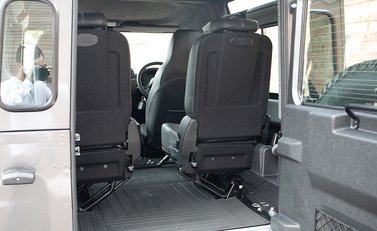 Land Rover Defender 90 TD XS Station Wagon 32