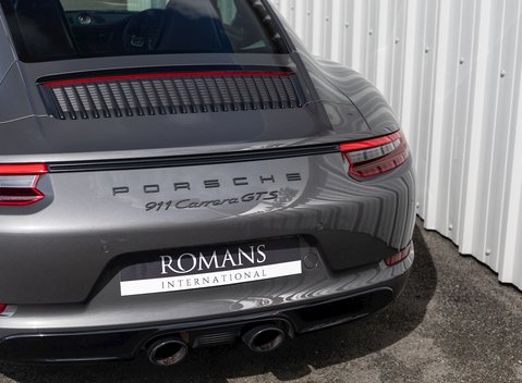 Porsche 911 Carrera GTS (991.2) 25