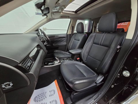 Mitsubishi Outlander 2.0h 12kWh 4h CVT 4WD Euro 6 (s/s) 5dr 44