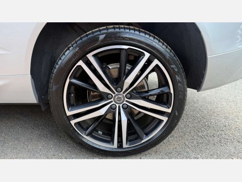 Volvo XC60 2.0 XC60 R-Design Pro T8 Recharge AWD Auto 4WD 5dr 40