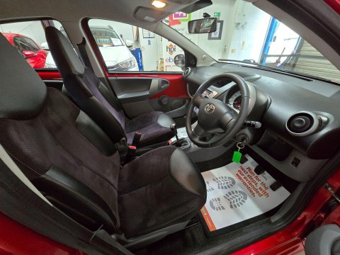 Toyota Aygo 1.0 VVT-i Ice Euro 5 5dr 25