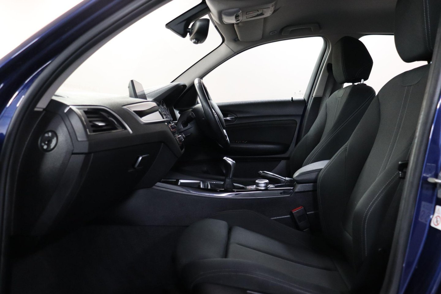 2019 BMW 1 Series — image 36
