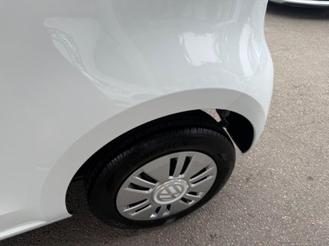 Volkswagen Up 1.0 Move up! Euro 5 3dr 23