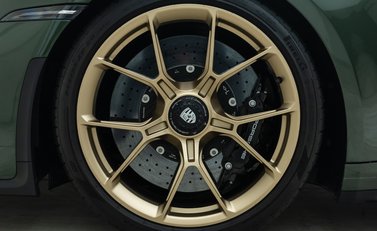 Porsche 911 GT3 TOURING (992) 28