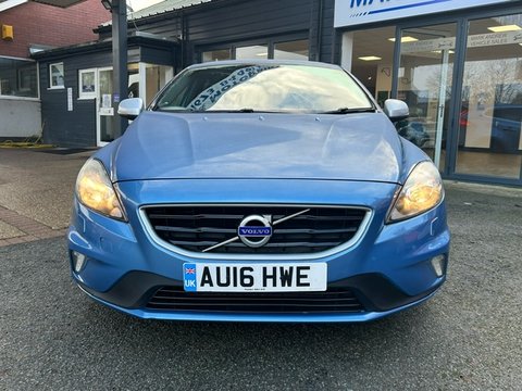 Volvo V40 D2 R-DESIGN 7