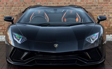 Lamborghini Aventador S LP740-4 Roadster 4