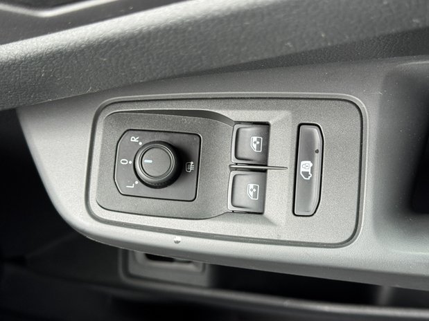 Ford Transit Connect AUTO LWB L2H1 Low Roof Trend 250 Air Con Nav PHEV EURO 6 23