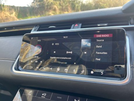 Land Rover Range Rover Velar 3.0 Range Rover Velar R-Dynamic HSE D300 Auto 4WD 5dr 18