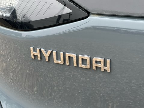 Hyundai IONIQ PREMIUM MHEV 20