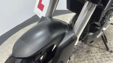 Yamaha MT-125 MT 125 2015 11K VERY CLEAN MOT SERVICED 15BHP 125CC NAKED 45