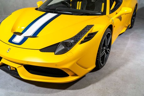 Ferrari 458 Speciale Aperta 1 OF 49 RHD. UK SUPPLIED. NART STRIPE. CARBON INT & EXT. LIFT 42