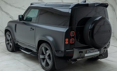 Land Rover Defender 90 V8 CARPATHIAN EDITION 12