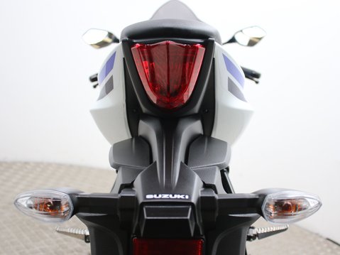 Suzuki GSX-R125 GSXR 125 RX M5 29