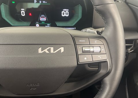 Kia Sportage 1.6 T-GDi HEV PURE 12