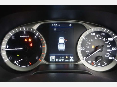Nissan Navara 2.3 Navara Tekna dCi Auto 4WD 5dr 44
