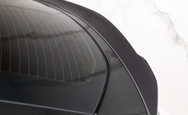 Lamborghini Urus V8 26