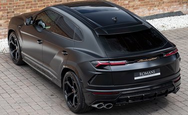 Lamborghini Urus 9