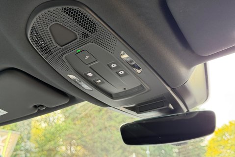 Porsche Cayenne V6 E-HYBRID BLACK EDITION -MATRIX LEDS -360 CAMS -WHITE LEATHER INTERIOR 70