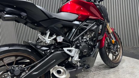 Honda CB 2024 ONLY 3K EXCELLENT CONDITION WARRANTY 125CC 10