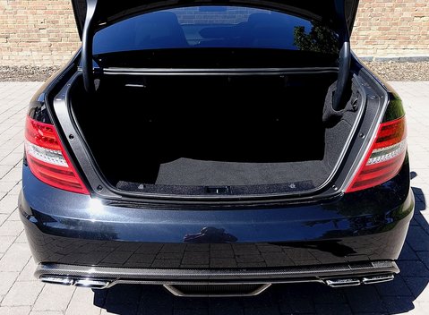 Mercedes-Benz C Class C63 AMG Black Series 27