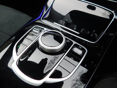 Mercedes-Benz E Class E 220d AMG LINE PREMIUM AUTOMATIC 4dr 19