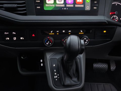 Volkswagen Transporter 2.0 BiTDI T32 Highline Crew Van DSG FWD SWB Euro 6 (s/s) 5dr 11