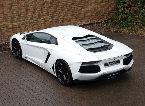 Lamborghini Aventador LP 700-4 15