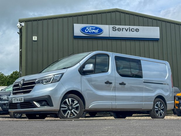 Renault Trafic Crew Cab AUTO LWB L2H1 Low Roof Sport LI30 Air Con Nav EURO 6 2