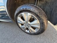 Suzuki Vitara SZ-T BOOSTERJET MHEV 11