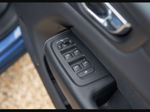 Volvo XC60 2.0 XC60 R-Design T6 Recharge AWD Auto 4WD 5dr 48