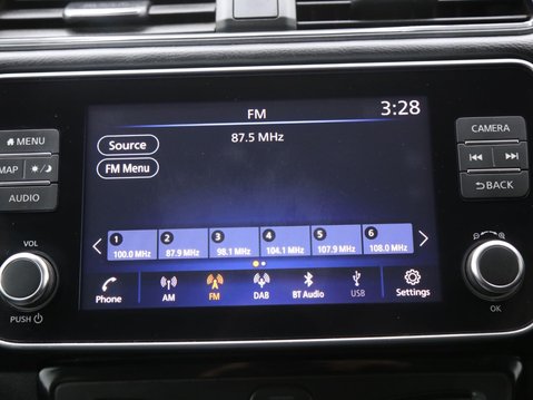 Nissan LEAF 40kWh N-Connecta Auto 5dr 15